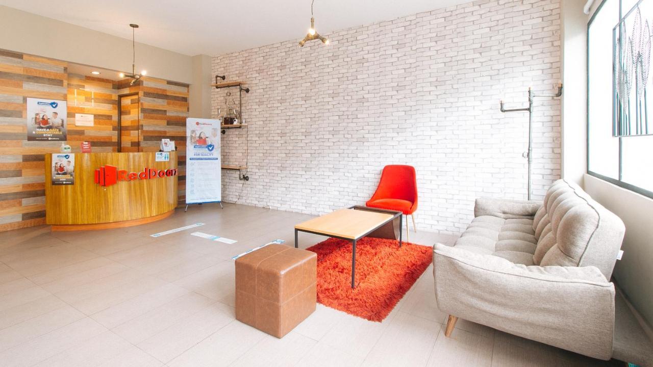 Reddoorz Plus Near Osmena Highway 2 Маніла Екстер'єр фото
