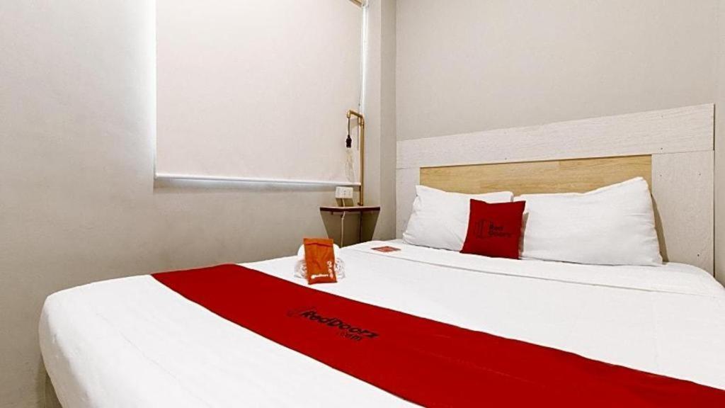 Reddoorz Plus Near Osmena Highway 2 Маніла Екстер'єр фото