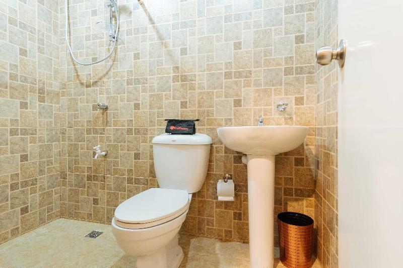 Reddoorz Plus Near Osmena Highway 2 Маніла Екстер'єр фото
