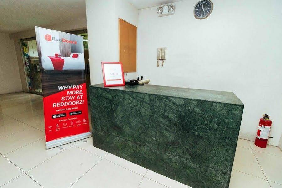 Reddoorz Plus Near Osmena Highway 2 Маніла Екстер'єр фото